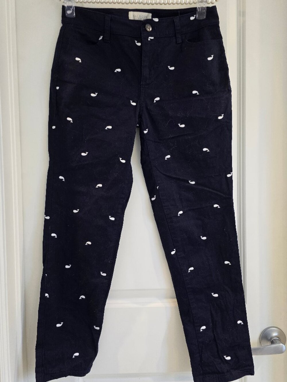 Talbots new w/out tags, Womens 4 Petite Navy & White Embroidered Whale Pants